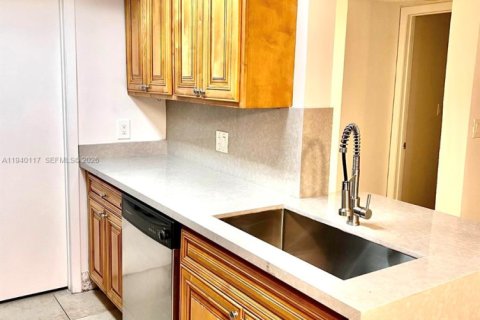 Apartment in Tamarac, Florida 2 bedrooms, 95.69 sq.m. № 2002671 - photo 21