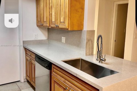 Apartment in Tamarac, Florida 2 bedrooms, 95.69 sq.m. № 2002671 - photo 19