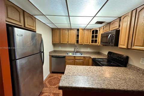 Купить кондоминиум в Лодерхилл, Флорида 2 спальни, 74.32м2, № 1985376 - фото 13