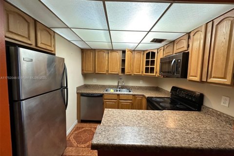 Купить кондоминиум в Лодерхилл, Флорида 2 спальни, 74.32м2, № 1985376 - фото 16