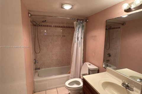 Купить кондоминиум в Лодерхилл, Флорида 2 спальни, 74.32м2, № 1985376 - фото 28