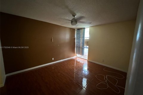 Купить кондоминиум в Лодерхилл, Флорида 2 спальни, 74.32м2, № 1985376 - фото 20