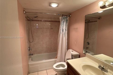 Купить кондоминиум в Лодерхилл, Флорида 2 спальни, 74.32м2, № 1985376 - фото 29