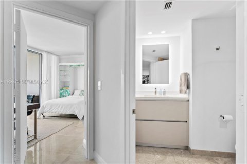 Купить кондоминиум в Майами, Флорида 3 спальни, 197.88м2, № 2035713 - фото 28