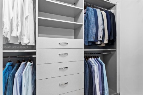 Купить кондоминиум в Майами, Флорида 3 спальни, 197.88м2, № 2035713 - фото 26