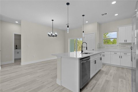 Villa ou maison à vendre à Citrus Springs, Floride: 3 chambres, 142.05 m2 № 1585687 - photo 7