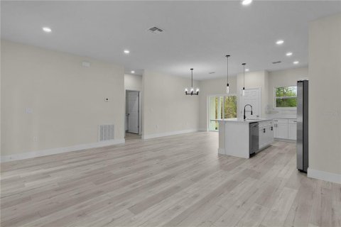 Villa ou maison à vendre à Citrus Springs, Floride: 3 chambres, 142.05 m2 № 1585687 - photo 8