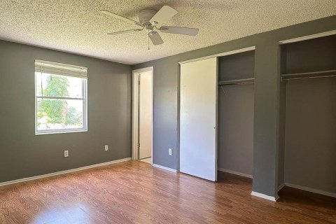 Villa ou maison à louer à Saint Petersburg, Floride: 2 chambres, 85.01 m2 № 1870569 - photo 6