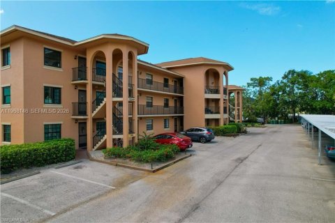 Condo à Naples, Floride, 2 chambres № 2031559