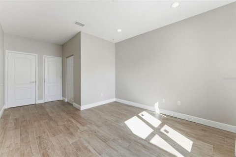 Condo in Tampa, Florida, 2 bedrooms  № 2092691 - photo 22