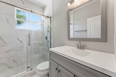 Condo in Tampa, Florida, 2 bedrooms  № 2092691 - photo 16
