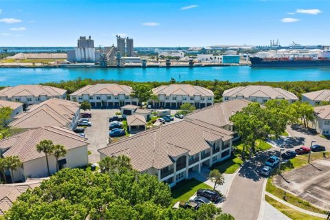 Condo in Tampa, Florida, 2 bedrooms  № 2092691 - photo 2