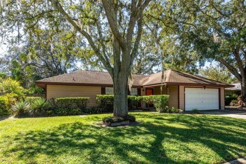 House in Lutz, Florida 3 bedrooms, 125.6 sq.m. № 2429281 - photo 2
