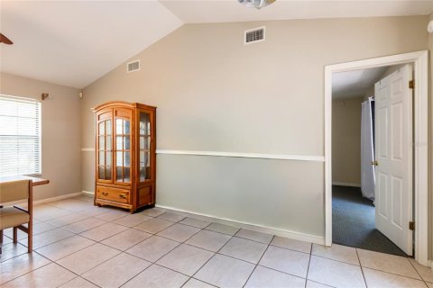 House in Lutz, Florida 3 bedrooms, 125.6 sq.m. № 2429281 - photo 23