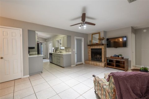 House in Lutz, Florida 3 bedrooms, 125.6 sq.m. № 2429281 - photo 11
