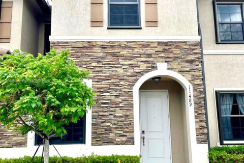 Таунхаус в Хомстед, Флорида 3 спальни, 141.58м2 № 2050867