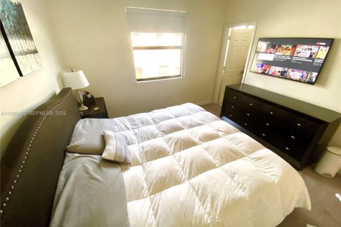 Снять в аренду таунхаус в Хомстед, Флорида 3 спальни, 141.58м2, № 2050867 - фото 21