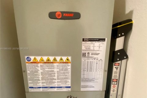 Снять в аренду таунхаус в Хомстед, Флорида 3 спальни, 141.58м2, № 2050867 - фото 18