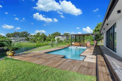 Casa en venta en Pinecrest, Florida, 5 dormitorios, 297.29 m2 № 1281157 - foto 28