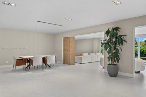 Casa en venta en Pinecrest, Florida, 5 dormitorios, 297.29 m2 № 1281157 - foto 5
