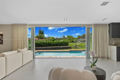 Casa en venta en Pinecrest, Florida, 5 dormitorios, 297.29 m2 № 1281157 - foto 11