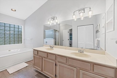 Villa ou maison à vendre à Bradenton, Floride: 2 chambres, 173.36 m2 № 1837525 - photo 18