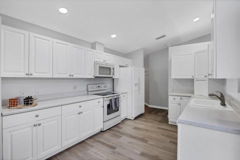 Villa ou maison à vendre à Bradenton, Floride: 2 chambres, 173.36 m2 № 1837525 - photo 13