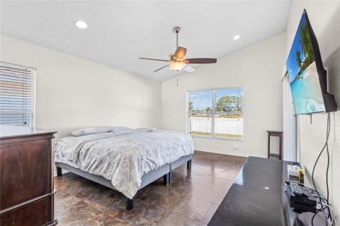 House in Holiday, Florida 3 bedrooms, 188.31 sq.m. № 1685491 - photo 20