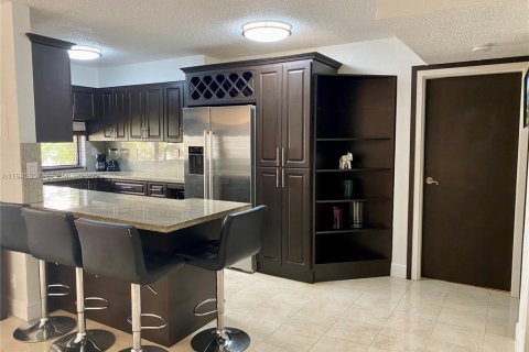 Condo à Sunny Isles Beach, Floride, 1 chambre № 2009536