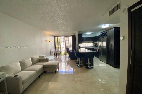 Copropriété à louer à Sunny Isles Beach, Floride: 1 chambre, 59.46 m2 № 2009536 - photo 18