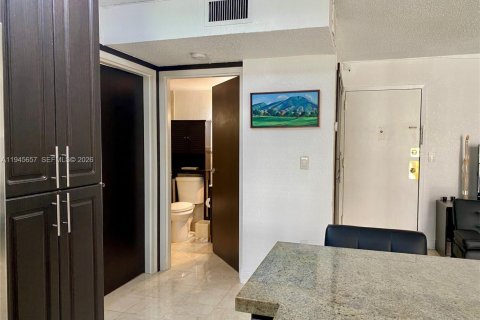 Copropriété à louer à Sunny Isles Beach, Floride: 1 chambre, 59.46 m2 № 2009536 - photo 14