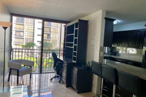 Copropriété à louer à Sunny Isles Beach, Floride: 1 chambre, 59.46 m2 № 2009536 - photo 20