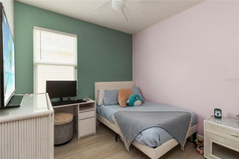 House in Orlando, Florida 4 bedrooms, 184.23 sq.m. № 1810014 - photo 15