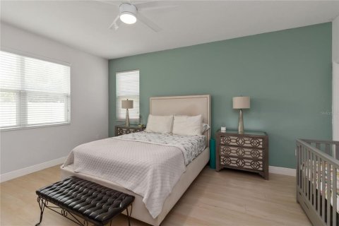 House in Orlando, Florida 4 bedrooms, 184.23 sq.m. № 1810014 - photo 20