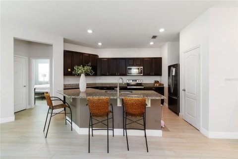 House in Orlando, Florida 4 bedrooms, 184.23 sq.m. № 1810014 - photo 10