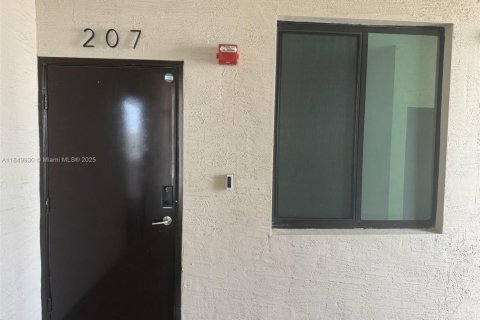 Copropriété à vendre à Doral, Floride: 3 chambres, 123.93 m2 № 1852409 - photo 20