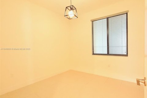 Copropriété à vendre à Doral, Floride: 3 chambres, 123.93 m2 № 1852409 - photo 13