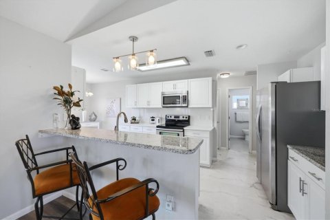 Villa ou maison à vendre à Englewood, Floride: 2 chambres, 115.85 m2 № 2234287 - photo 13
