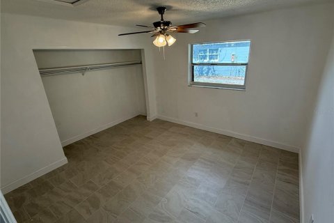 Propiedad comercial en venta en Saint Petersburg, Florida, 125.6 m2 № 1659113 - foto 3