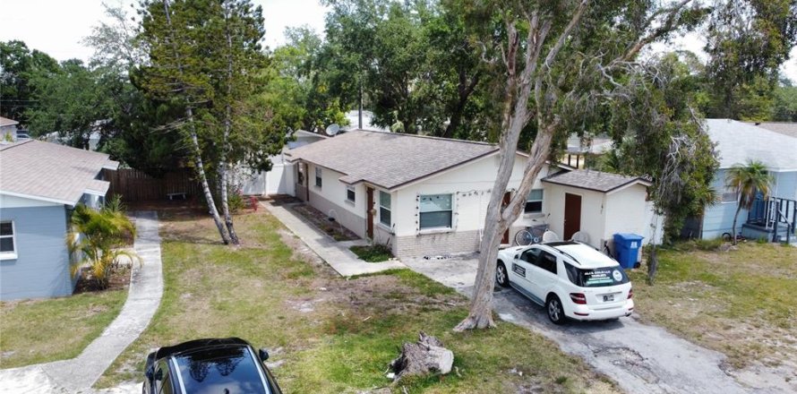 Propiedad comercial en Saint Petersburg, Florida 125.6 m2 № 1659113