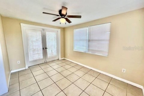 Villa ou maison à louer à Holiday, Floride: 2 chambres, 101.08 m2 № 2384286 - photo 30