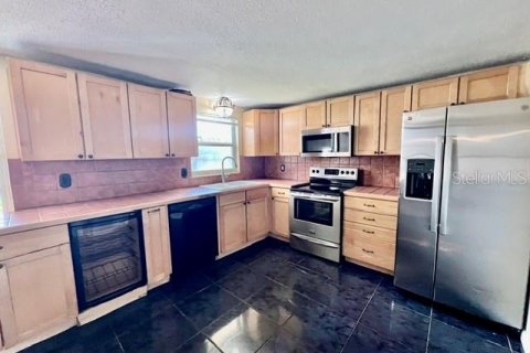 Villa ou maison à louer à Holiday, Floride: 2 chambres, 101.08 m2 № 2384286 - photo 21
