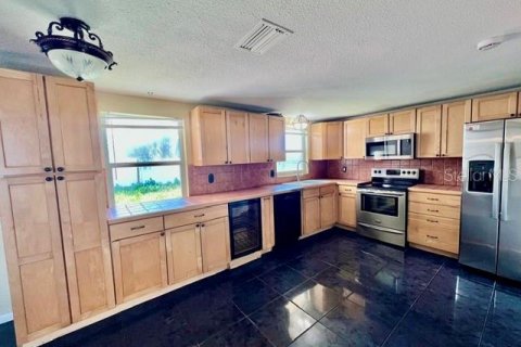 Villa ou maison à louer à Holiday, Floride: 2 chambres, 101.08 m2 № 2384286 - photo 20