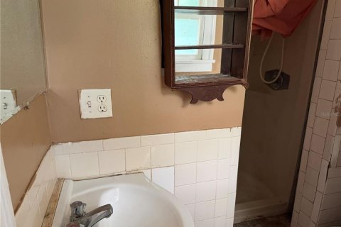 Casa en venta en Winter Haven, Florida, 4 dormitorios, 136.01 m2 № 2222368 - foto 5