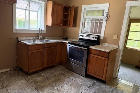 Casa en venta en Winter Haven, Florida, 4 dormitorios, 136.01 m2 № 2222368 - foto 4
