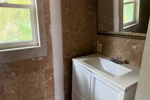 Casa en venta en Winter Haven, Florida, 4 dormitorios, 136.01 m2 № 2222368 - foto 6