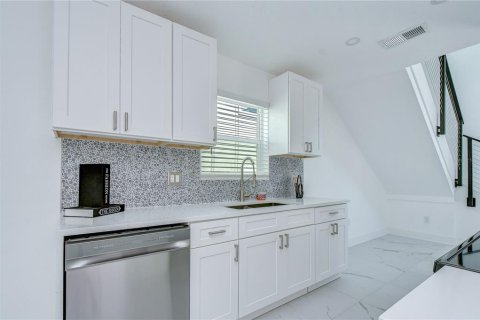 Villa ou maison à vendre à Bradenton, Floride: 3 chambres, 142.7 m2 № 2217150 - photo 7