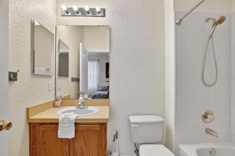 House in Davenport, Florida 4 bedrooms, 178.28 sq.m. № 1857964 - photo 8