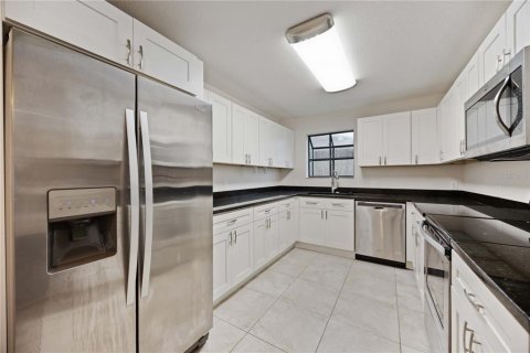 Villa ou maison à louer à Sarasota, Floride: 3 chambres, 175.59 m2 № 1916933 - photo 16