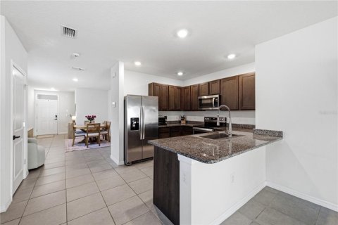 House in Wesley Chapel, Florida 3 bedrooms, 140.84 sq.m. № 2306546 - photo 26